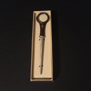 Past times magnifying envelope opener